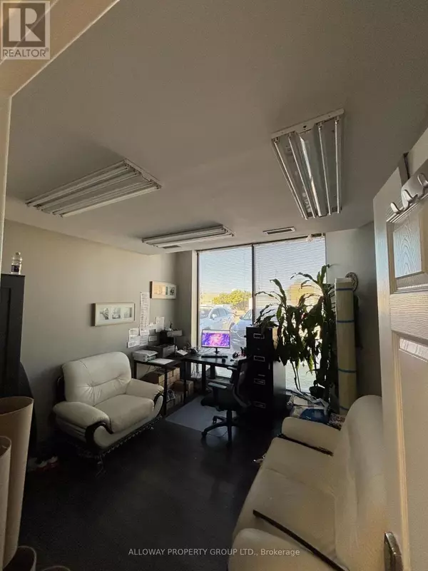 Newmarket (newmarket Industrial Park), ON L3Y8Z7,1260 Journey's End CIR #5