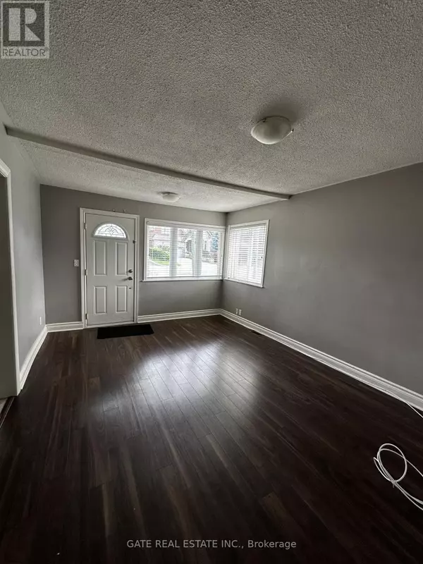 Richmond Hill (oak Ridges), ON L4E3K7,86 BOND CRESCENT