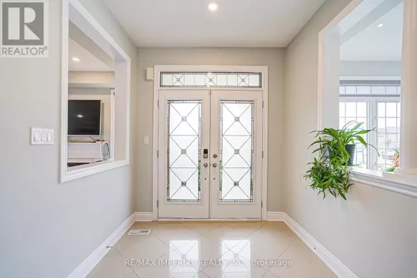 Newmarket (stonehaven-wyndham), ON L3X0B8,982 WILBUR PIPHER CIRCLE