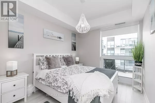 Innisfil, ON L9S2P7,333 Sea Ray AVE #D322