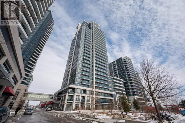 7165 Yonge ST #402, Markham (thornhill), ON L3T0C9