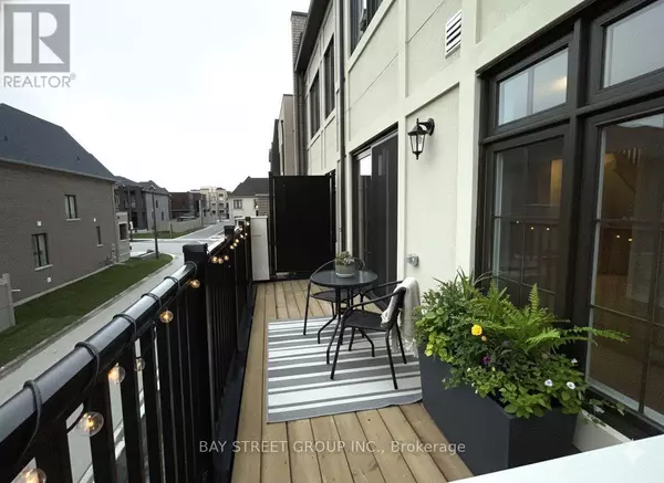 Markham (angus Glen), ON L6C3M6,50 YORK DOWNS BOULEVARD N