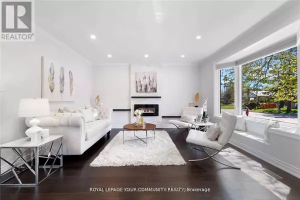 60 CHILD DRIVE N, Aurora (aurora Highlands), ON L4G1Y7