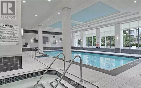 Vaughan (beverley Glen), ON L4J0G7,20 North Park RD #804