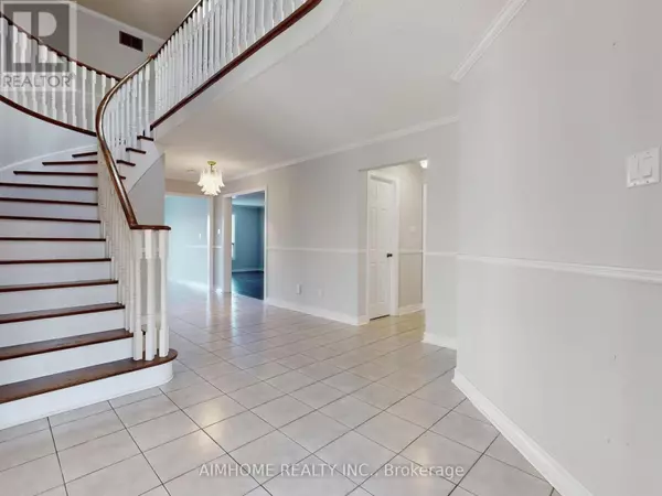 Newmarket (armitage), ON L3X1S6,207 KENSIT AVENUE