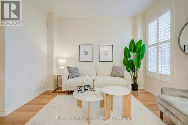 Markham (victoria Manor-jennings Gate), ON L6C0K4,10501 WOODBINE AVE AVENUE