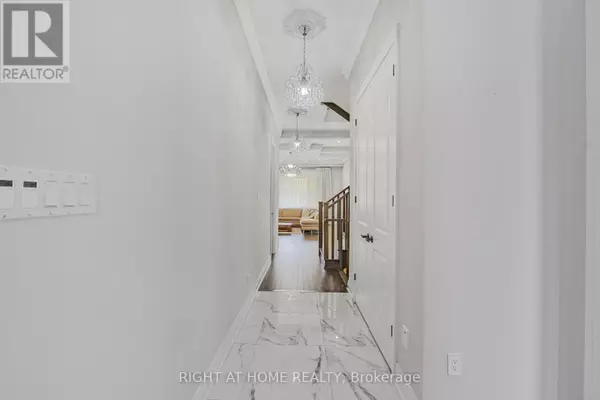 Aurora (aurora Highlands), ON L4G5Z4,185 CRANBERRY LANE