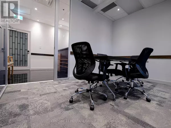 Richmond Hill (doncrest), ON L4B3P8,330 Highway 7 East #PH5B