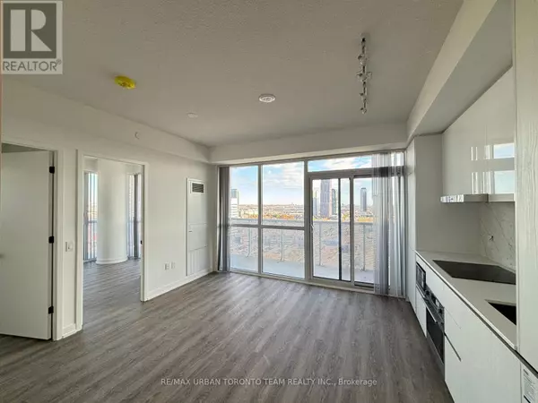 Vaughan (vaughan Corporate Centre), ON L4K5Z7,8 Interchange WAY #2206