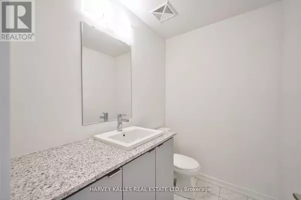 Newmarket (glenway Estates), ON L3Y0H4,17 Lytham Green CIR #21