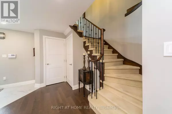 Aurora (aurora Grove), ON L4G6Z3,53 PRIMEAU DRIVE