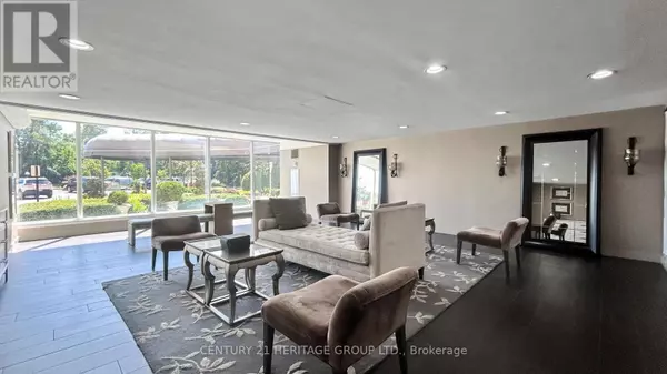 Markham (thornhill), ON L3T4S3,7811 Yonge ST #PH7