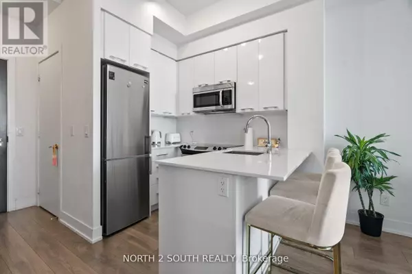 Richmond Hill (observatory), ON L4C1V4,9471 Yonge ST #Lph08