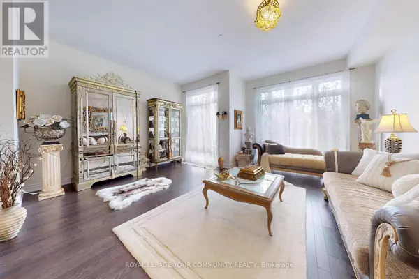 Richmond Hill (jefferson), ON L4E1G9,143 CREDIT LANE