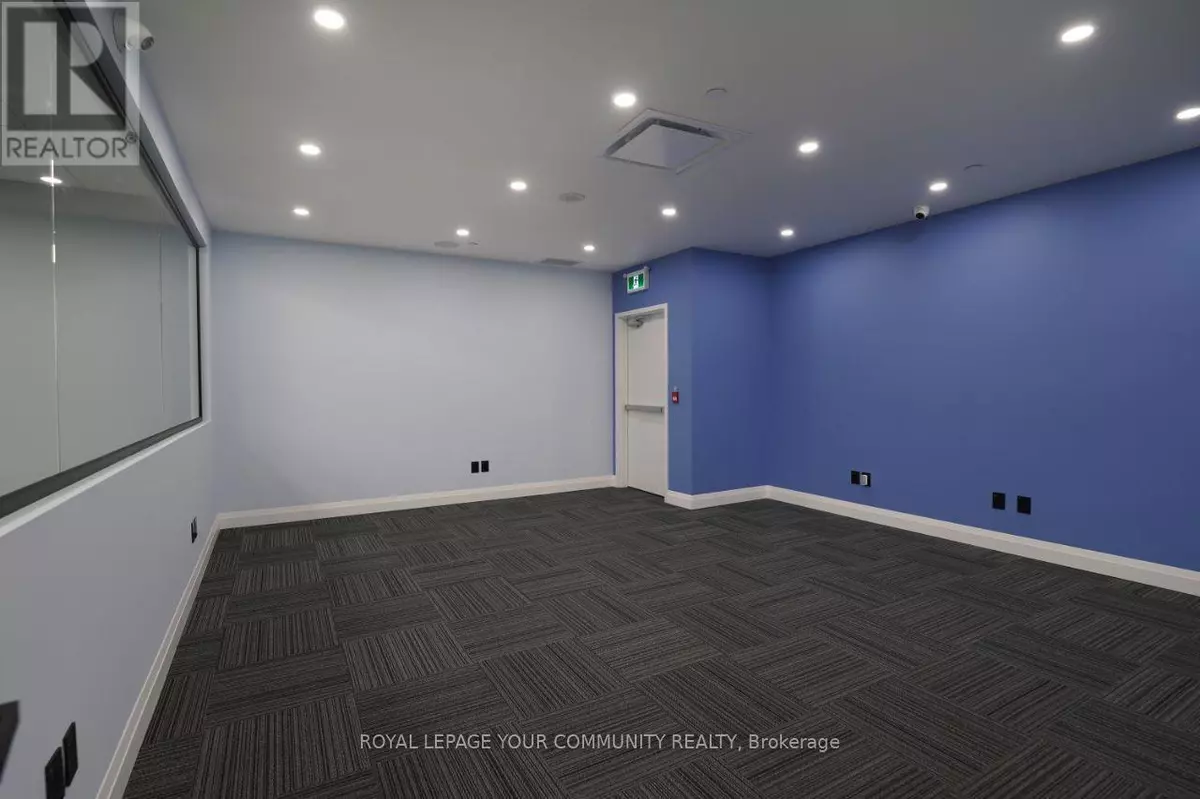 Markham (cachet), ON L6C0M5,9390 Woodbine AVE #320