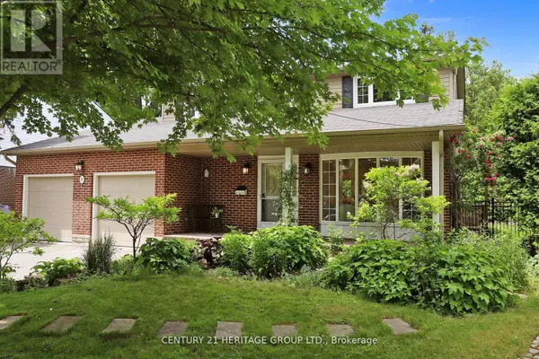 10 CHERRY BLOSSOM LANE, Markham (royal Orchard), ON L3T3B9