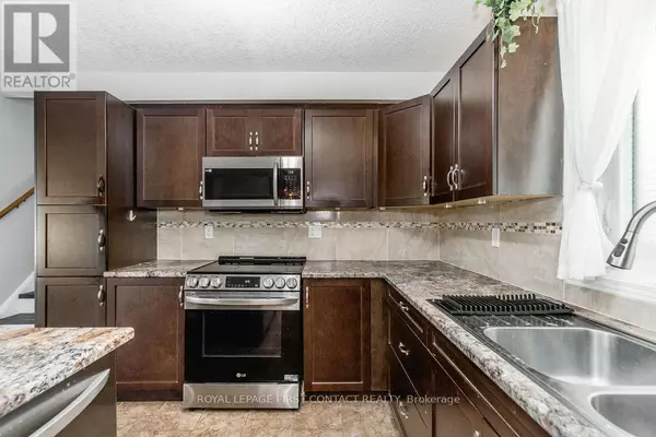 Essa (angus), ON L0M1B0,6 DUCKWORTH STREET