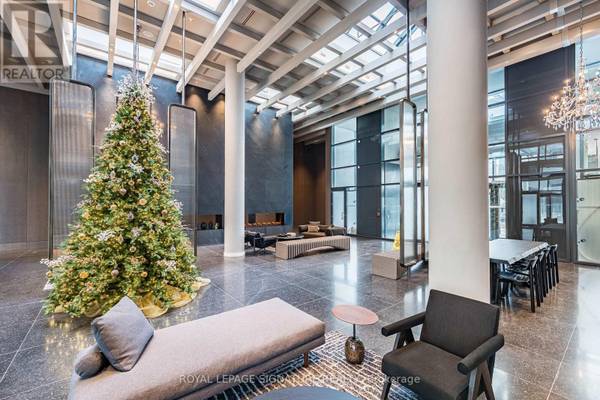 Vaughan (vaughan Corporate Centre), ON L4K5Z7,8 Interchange WAY #3007