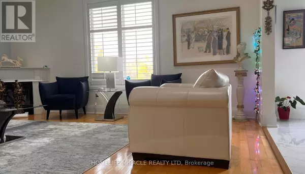 Richmond Hill (oak Ridges), ON L4E4P9,62 VITLOR DRIVE