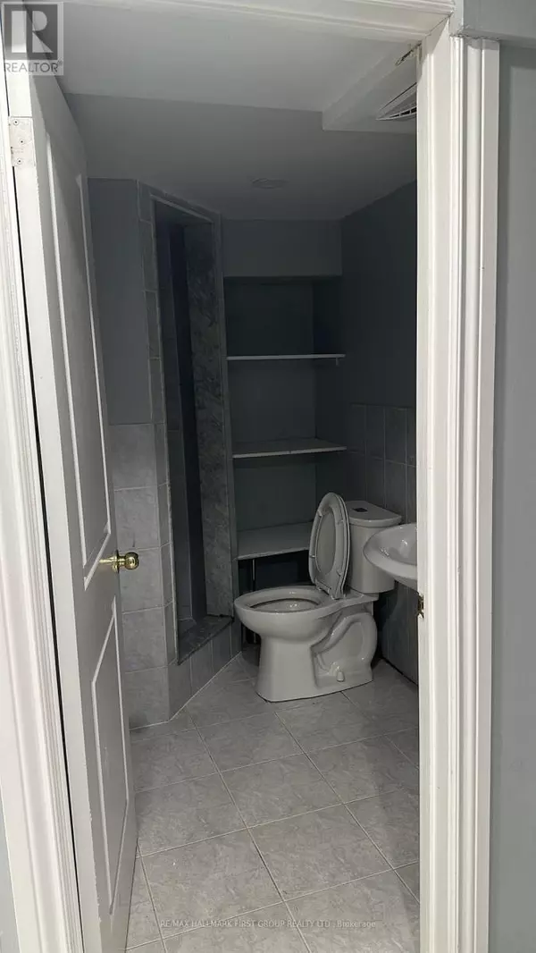 Markham (middlefield), ON L3S4A6,198 Coppard AVE #BSMT