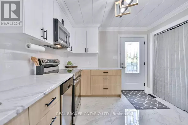 Innisfil, ON L9S2J1,812 COOK STREET