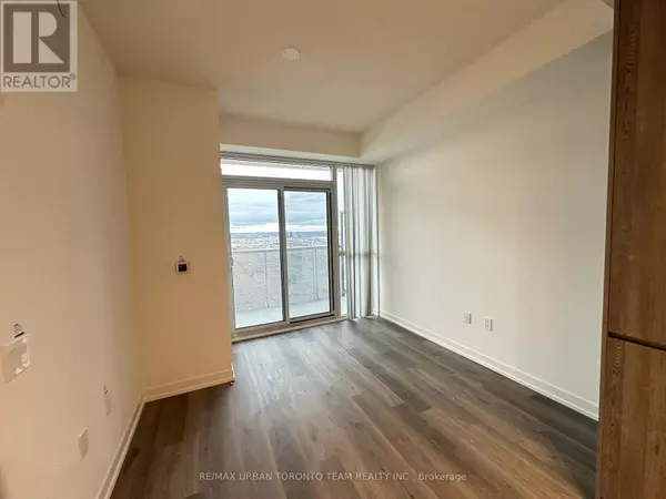 Vaughan (vaughan Corporate Centre), ON L4K5Z7,8 Interchange WAY #3903