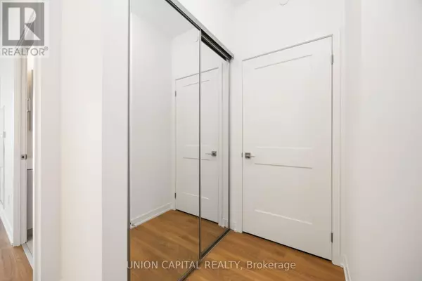 Vaughan (concord), ON L4K0R4,10 Abeja ST #2114