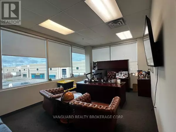 Vaughan (concord), ON L4K5R2,385 Connie CRES #201A