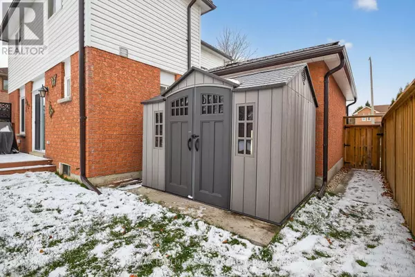 New Tecumseth (beeton), ON L0G1A0,3 DUGDALE AVENUE