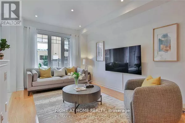 Richmond Hill (jefferson), ON L4E0Y2,137 WINDROW STREET