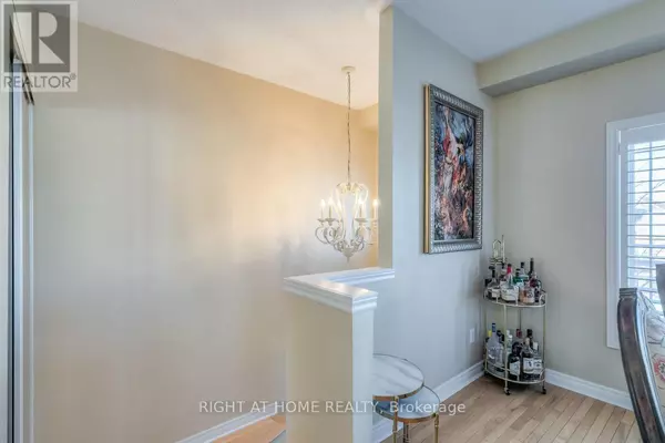 Richmond Hill (oak Ridges), ON L4E3V4,63 SNOWY MEADOW AVENUE