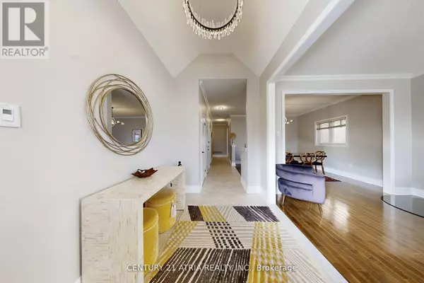 Newmarket (woodland Hill), ON L3X3K6,490 KWAPIS BOULEVARD