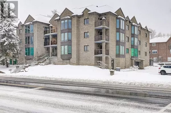 Aurora (aurora Village), ON L4G2S1,21 George ST #301