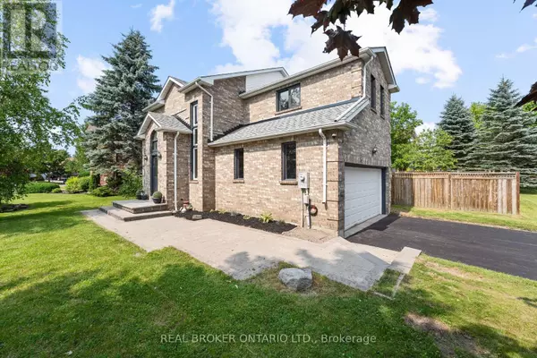 East Gwillimbury (mt Albert), ON L0G1M0,16 ROYAL AMBER CRESCENT