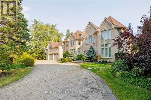 2 WATERFORD LANE, Whitchurch-stouffville, ON L4A2C1