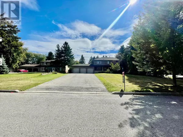 East Gwillimbury (sharon), ON L0G1V0,42 WILLIAM STREET S