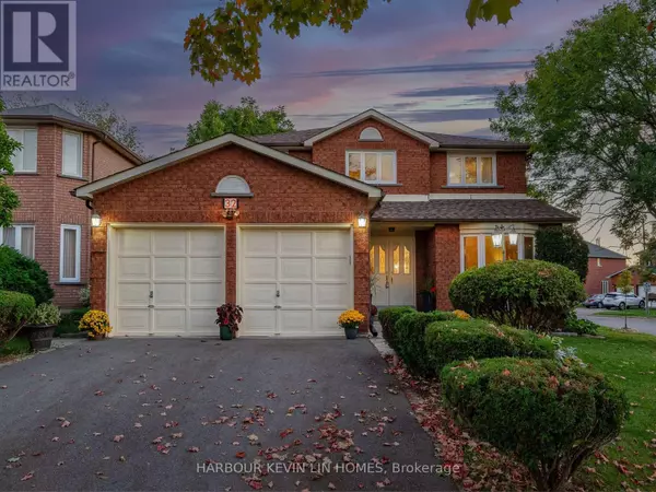 32 QUEENS COLLEGE DRIVE, Richmond Hill (doncrest), ON L4B1P2