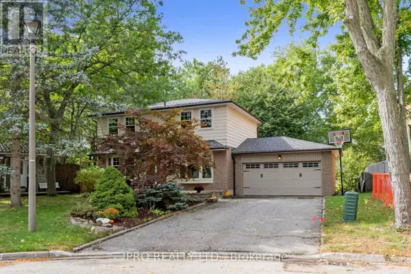 136 GOLF CLUB COURT, Richmond Hill (mill Pond), ON L4C5C9