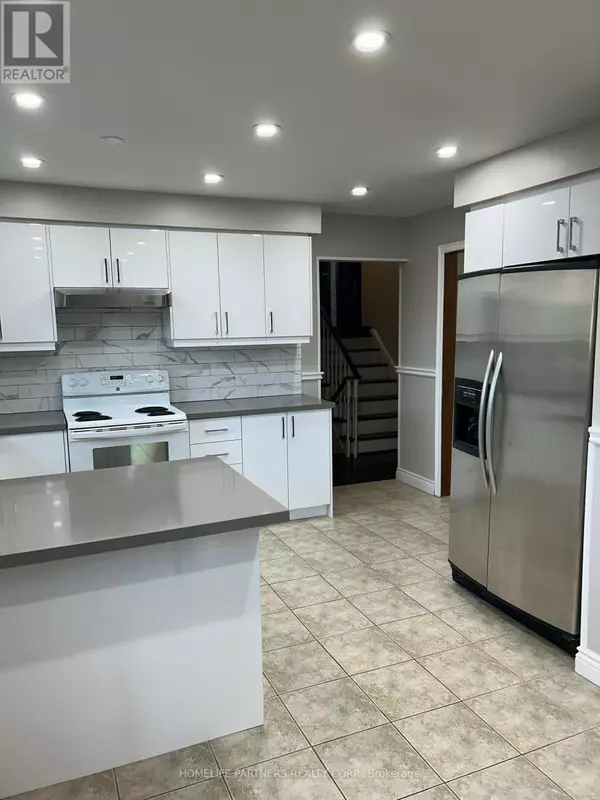 Vaughan (east Woodbridge), ON L4L1G8,17 Ashburn CRES #Upper