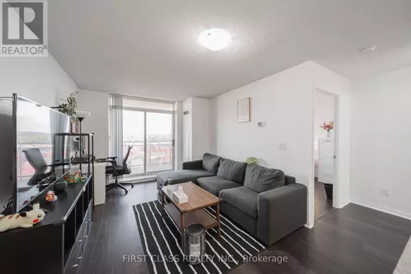 Richmond Hill (langstaff), ON L4B0C1,75 King William CRES #913