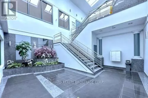 Vaughan (concord), ON L4K4L6,7941 Jane ST #200