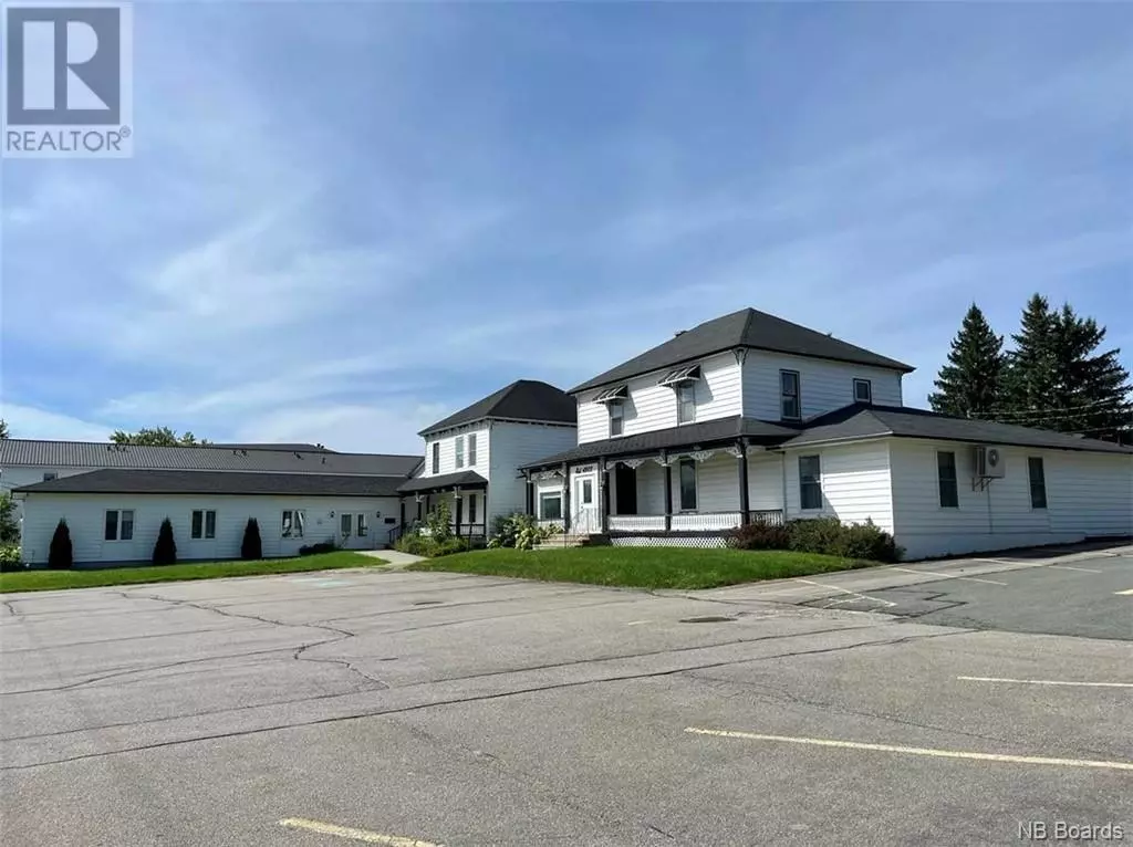 Miramichi, NB E2K3H6,649-651 King George Hwy