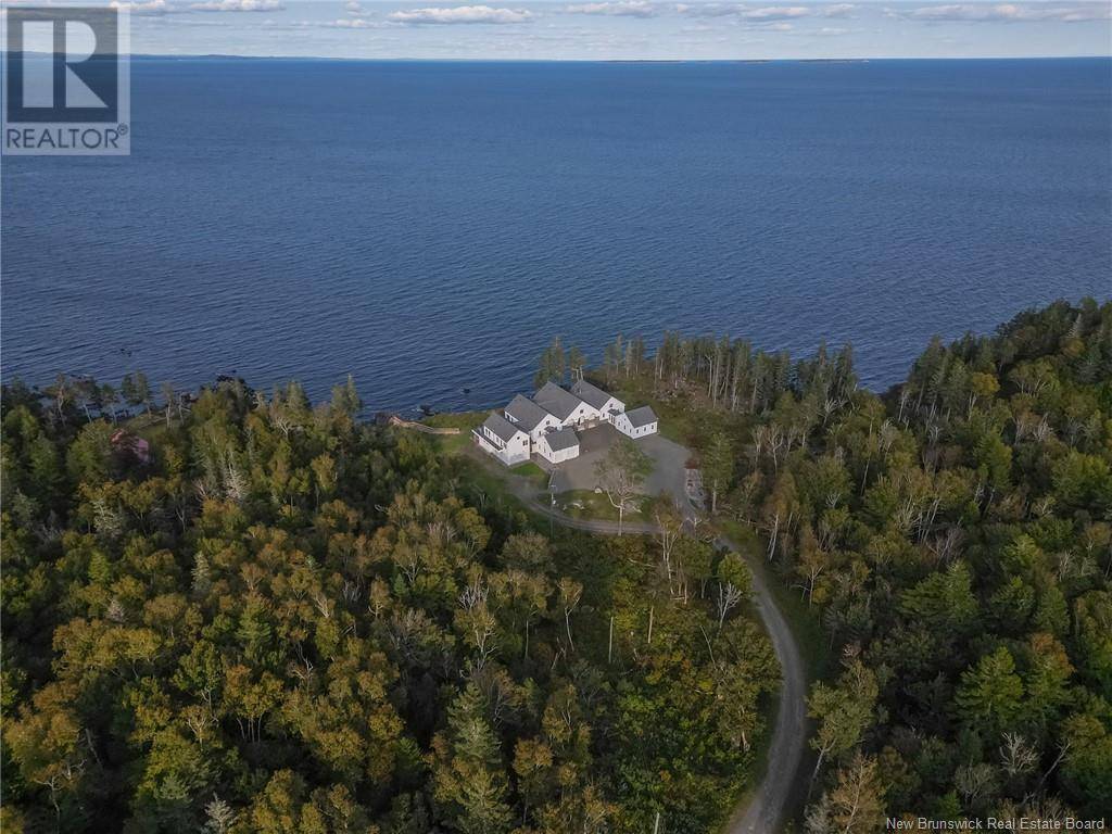 Wilsons Beach, NB E5E1X5,868 Fundy Drive