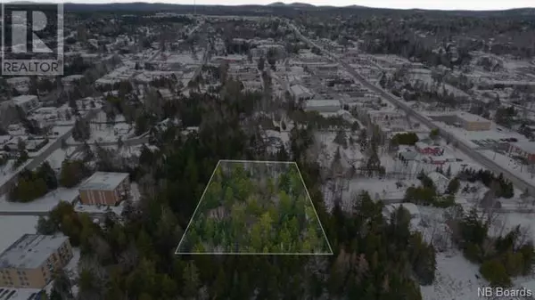 Rothesay, NB E2E2L5,29 Lennox Drive