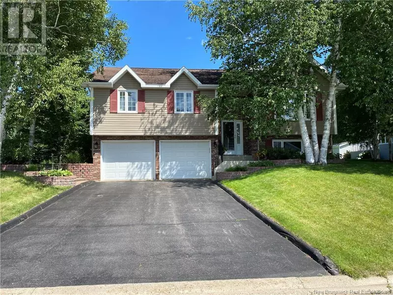 1060 Birchwood Drive, Bathurst, NB E2A4W8