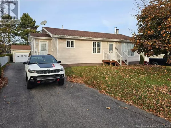 563 FLEET Crescent, Bathurst, NB E2A4H2