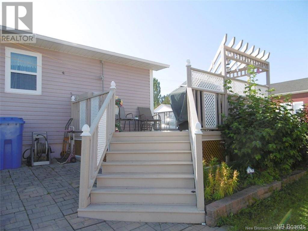 Tracadie, NB E1X1B3,399 Rue Arseneau