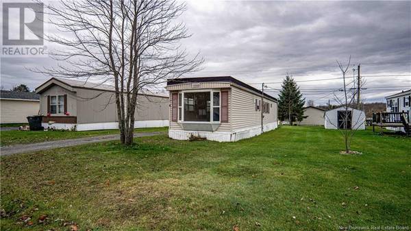 4 Glenrose Street, Lincoln, NB E3B6S7