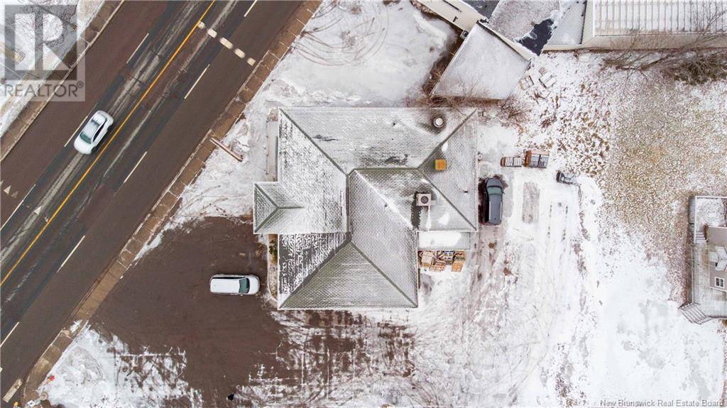 Moncton, NB E1C2R5,797 Mountain Road