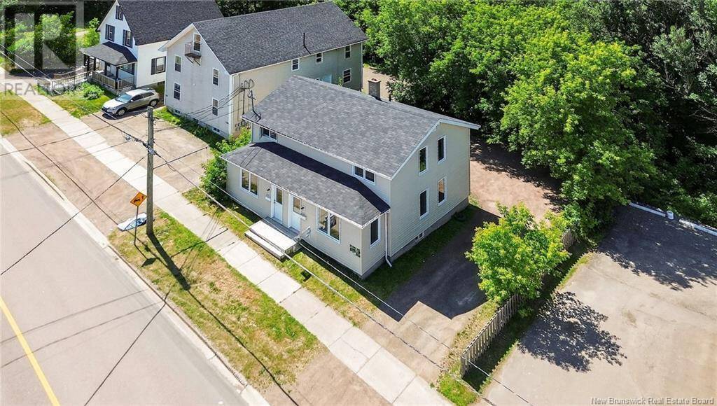 Moncton, NB E1A4B1,260-262 Mill